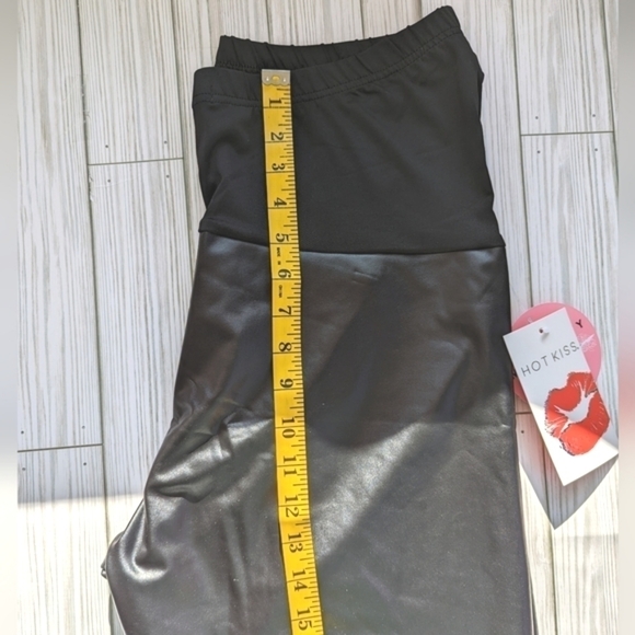 Patent Faux Leather Maternity Leggings with Full Panel in Black Size XL NWT - Picture 9 of 10